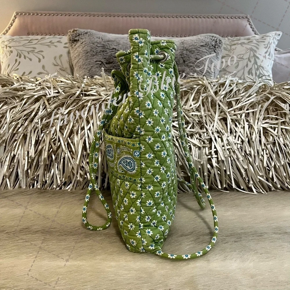 Vintage VERA BRADLEY Green Apple 2004 Drawstring 2 Pocket S Backpack Floral USA